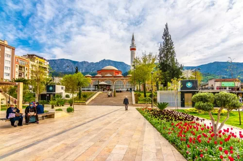 Bodrum Havalimanı Manisa transfer hizmeti. Konforlu ve güvenli özel ulaşım araçlarıyla Bodrum’dan Manisa vip transfer hizmeti.